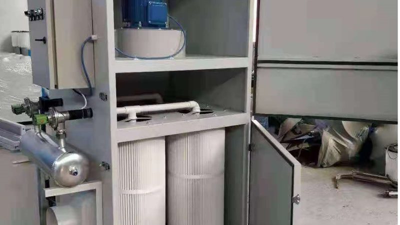 化工车间如何高效去除VOCs？活性炭吸附箱的选型关键